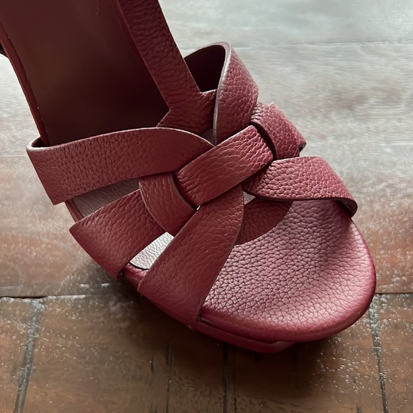 SAINT LAURENT Tribute Sandal - Picture 6 of 7